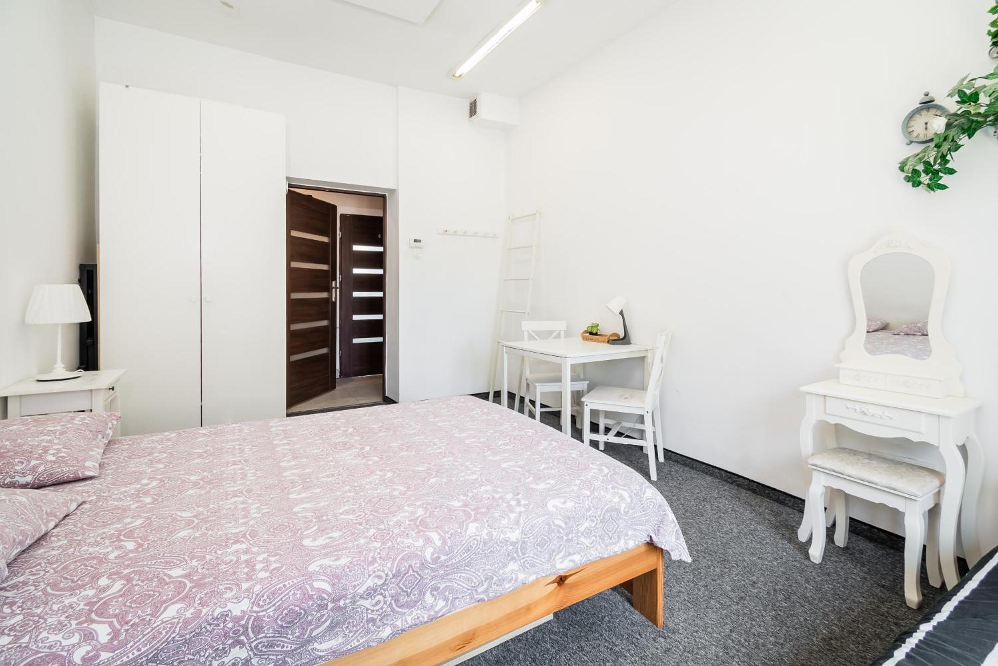Master Corner Apartment คราคูฟ ภายนอก รูปภาพ